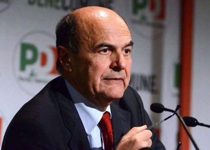 Governo/ Bersani: Dare ragionata disponibilità Pd a Napolitano