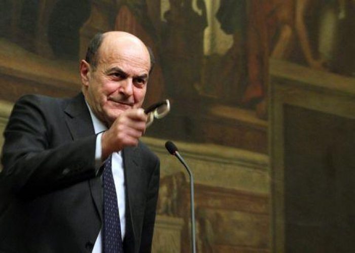 Governo/ Bersani non molla, tensione con Napolitano