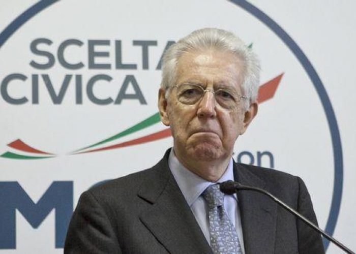 Governo/ Monti: No a governo Pd-M5S, sì larghe intese