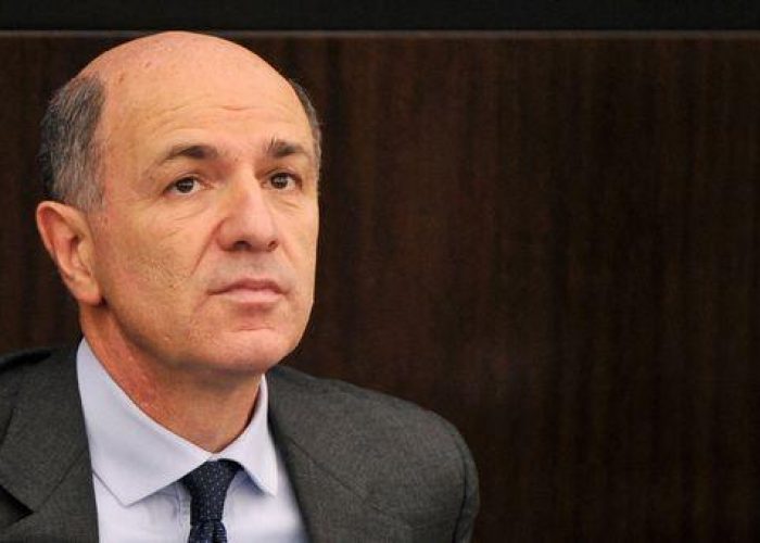 Governo/De Girolamo:Mozione sfiducia Pdl a Passera se non lascia