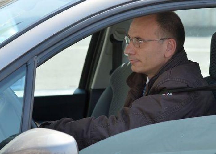 Governo/Enrico Letta torna a palazzo Chigi,da Premier a 46 anni