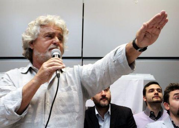 Governo/Grillo: Letta mantenuto da politica, non accetto lezioni
