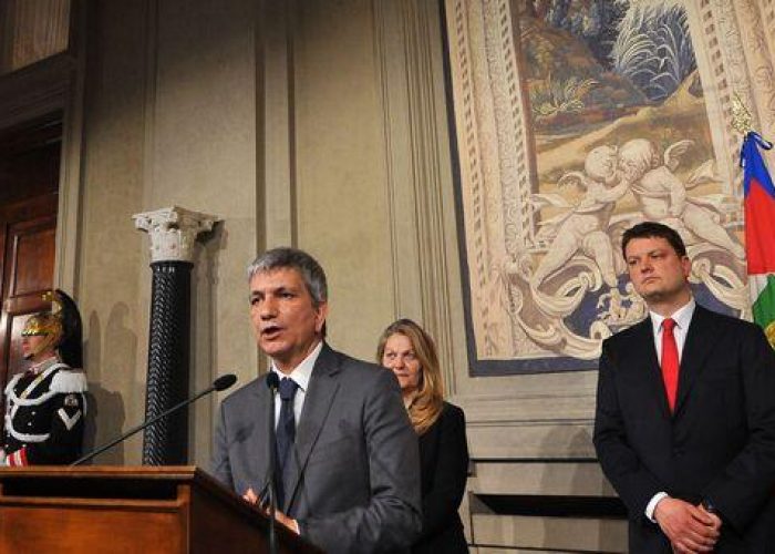 Governo/Vendola:Interdetta qualunque possibilità larghe intese