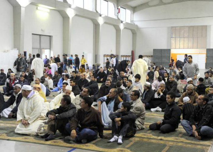 Grande partecipazione alla Pasqua musulmana celebrata nella palestra della Jona