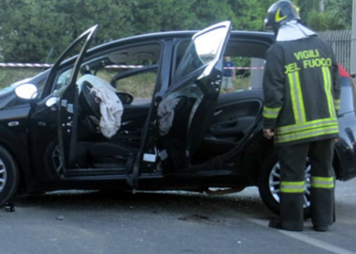 Grave incidente stradale a Cessole,perde la vita anziana donna