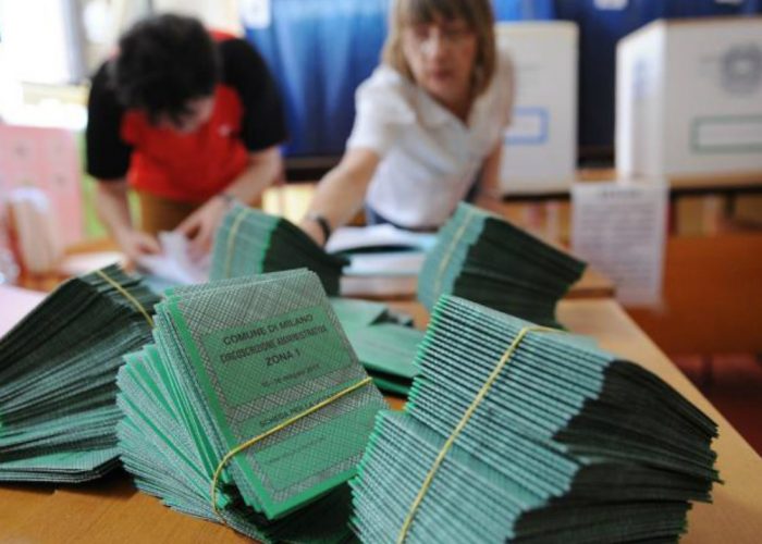 Grigia, verde e azzurra: tre schedeper le elezioni del 25 maggio