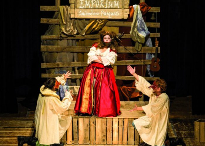 Il Capodanno? Stavolta si fa a teatrocon la "Mezza stagione" di Costigliole