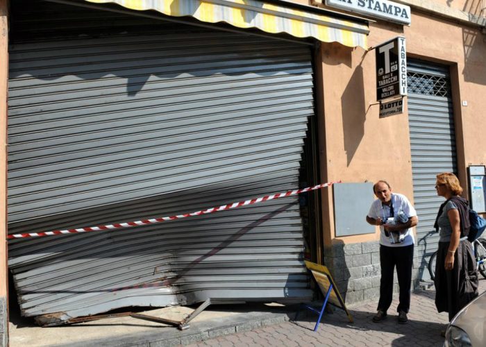 Il crimine ad agosto: rapine e auto come arieti