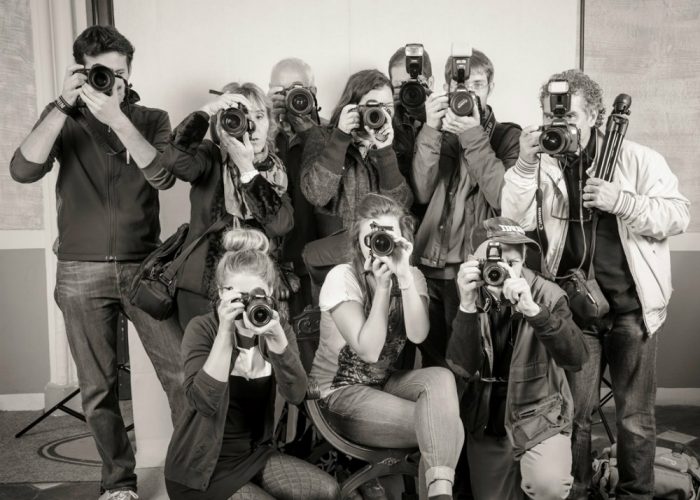 Il mare, i collage e InstagramScatti dautore al Castello