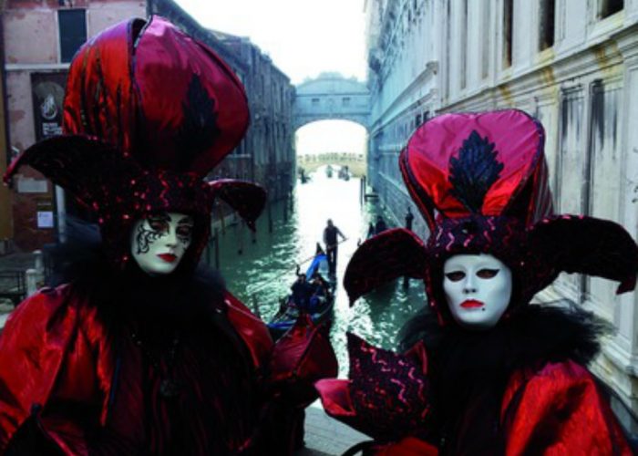 Il rettore storico di Don Boscopremiato al Carnevale di Venezia