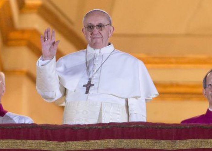 Immigrati/ Papa: Governi trovino nuovi approcci tutela dignità