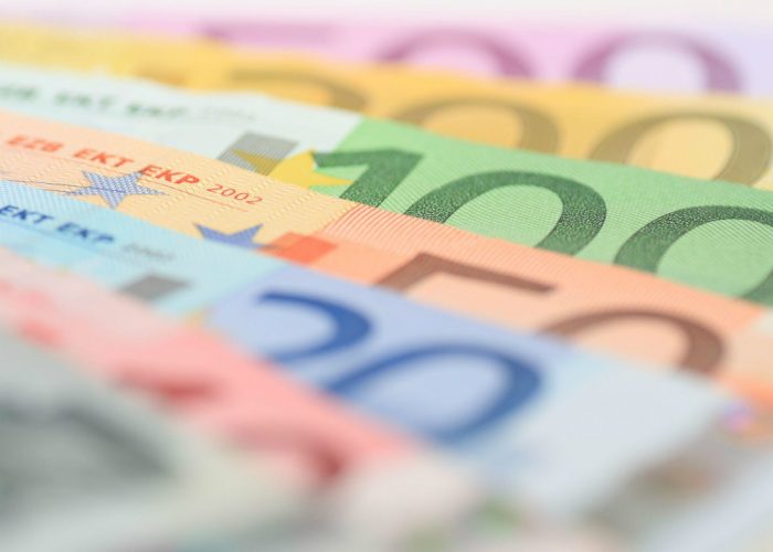 Imprenditore di Vigliano alleggeritodi 3 mila euro sul conto corrente