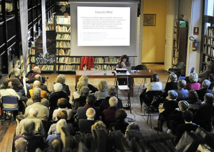 In Biblioteca tra donne angelicatee seduttrici nell'opera lirica