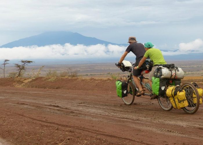 In bici per 3000 km nel cuore d'Africa