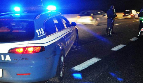 In tangenziale contromano verso IsolaPensionato fermato dalla polizia stradale