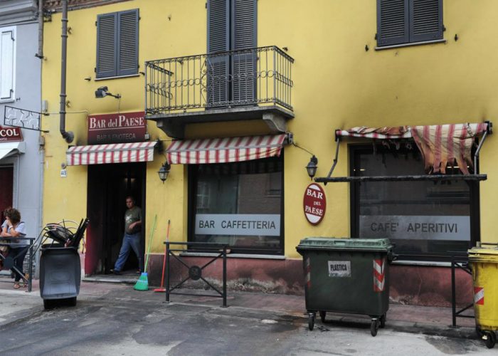 Incendio doloso a Quarto, indaga la polizia