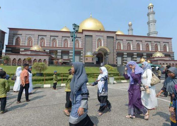 Indonesia/ Moschee, giro vite su altoparlanti: abbassate volume