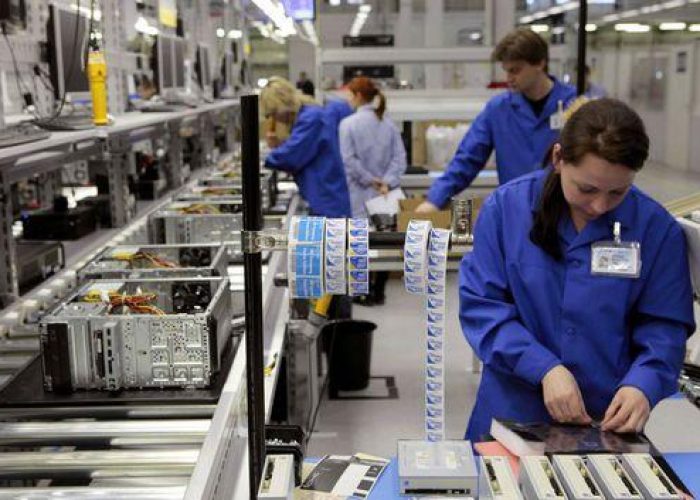 Industria/ Istat: Fatturato ottobre giù del 4,7%, ordini -0,1%