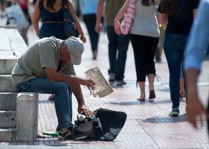 Istat/ Sale rischio povertà a 29,9% popolazione, sopra media Ue