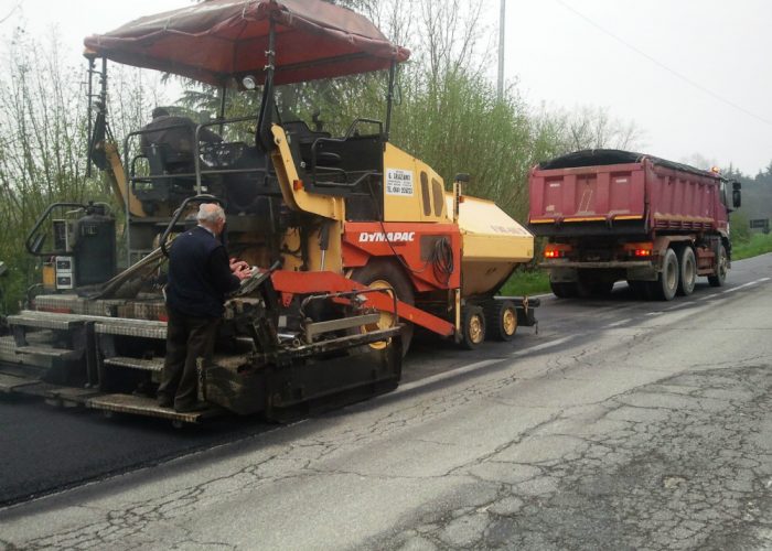 L'asfalto della Provinciale lo pagano i comuni. Lavori a Incisa e Castelnuovo B.