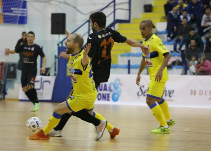 L'Orange Futsal cala il pokerAnche l'Acqua&Sapone va ko