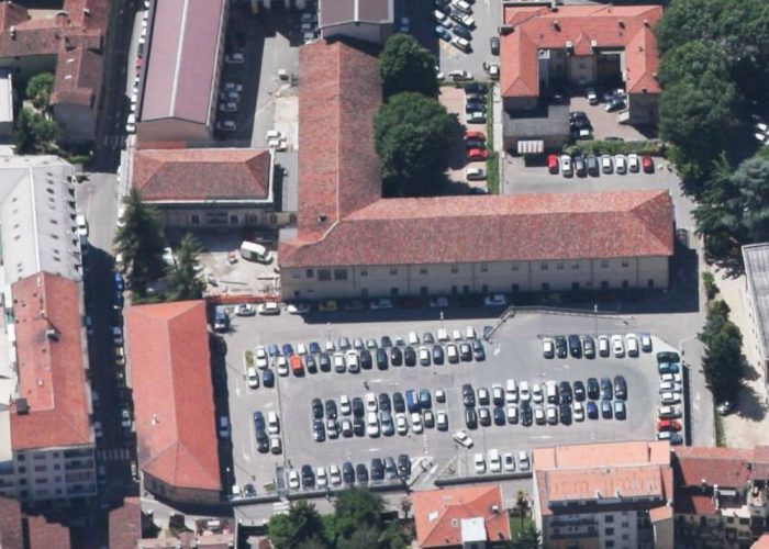 La Cisl contro il comune:«Quei parcheggi sono discriminatori»