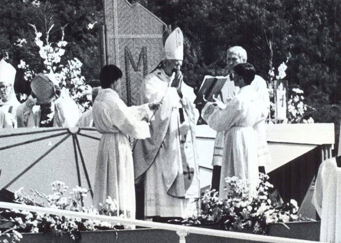 La delusione al Colle Don Boscoper la mancata visita del Papa