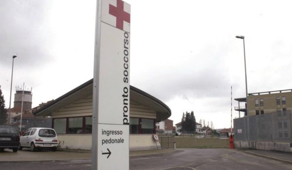 La denuncia: «Mia madre, 99 annidimenticata al pronto soccorso»
