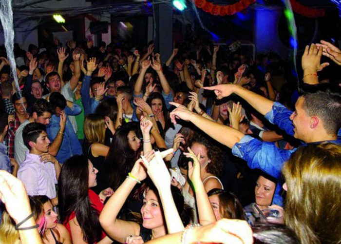 La notte delle streghe è anche in discoteca