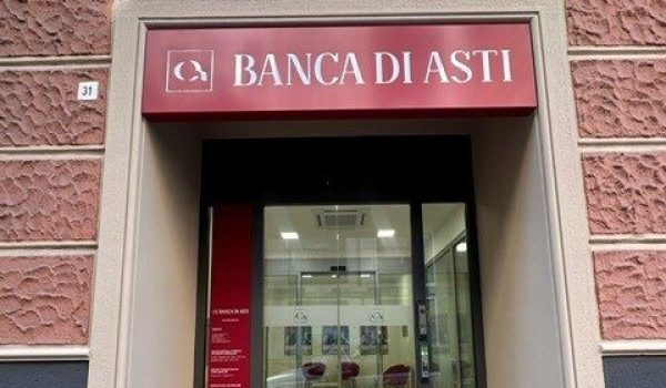 la nuova filiale Banca di Asti a Savona in Via dei Vegerio ()