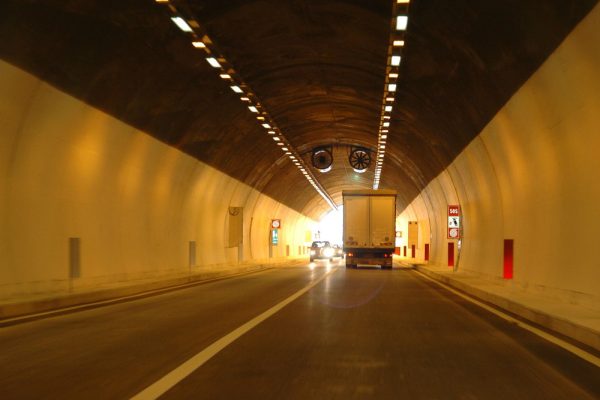 tunnel di Isola