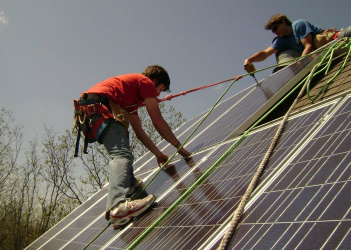 Lavoro a rischio per gli installatoridi impianti dedicati alle rinnovabili