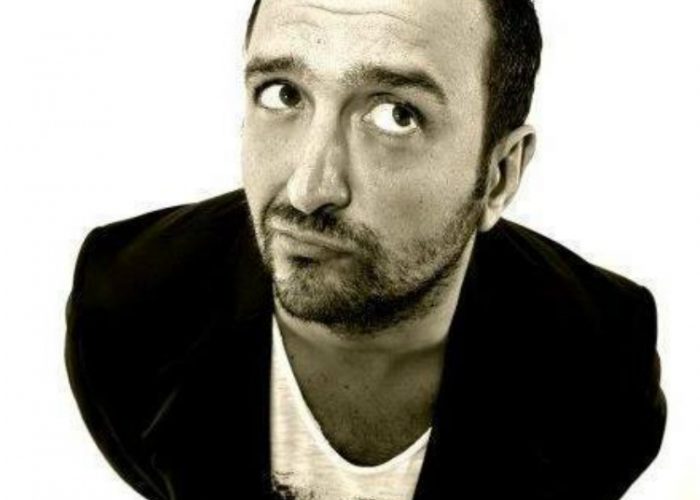 Lo show di Luca B., dance revival,feste di palestra e sogni balneari