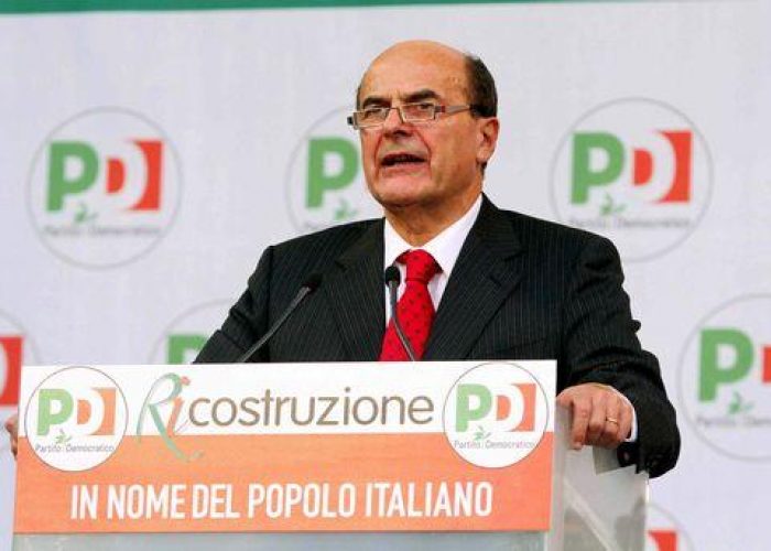 M5s/ Bersani: Novità? Come Berlusconi, Grillo comanda e basta