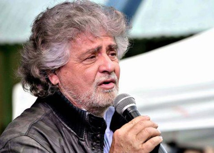 M5S/ Grillo: Dovrebbero ringraziarci, senza di noi le barricate