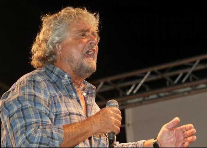 M5S/ Grillo: Nessun trionfo a politiche, nessun tonfo a comunali