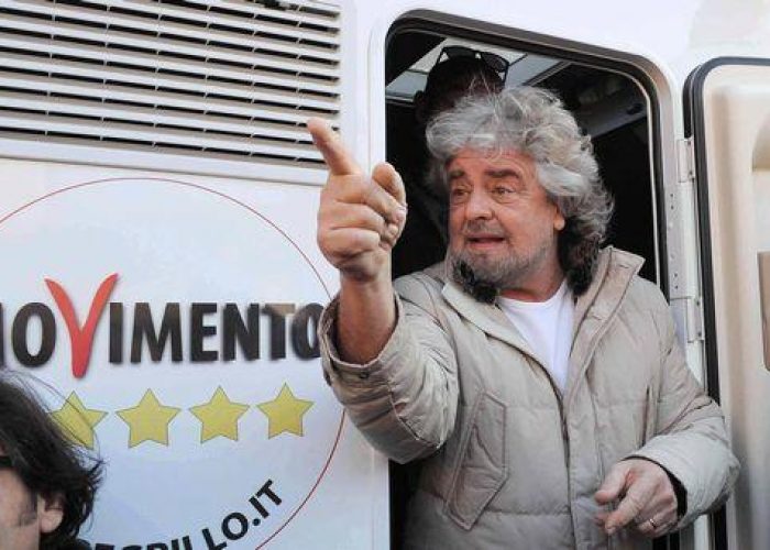 M5S/ Grillo: Non ci stiamo dividendo noi ma gli altri