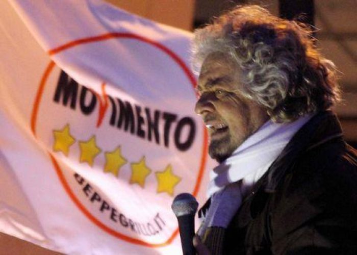 M5S/ Grillo:No a intese a ballottaggi,fuori chi vuole accordo Pd