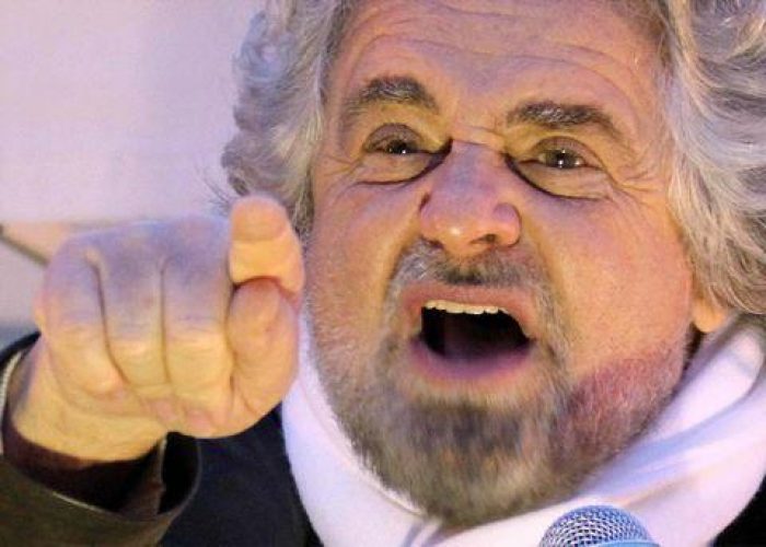 M5S/Grillo a chi chiede intesa col Pd:"Avete sbagliato a votarci"