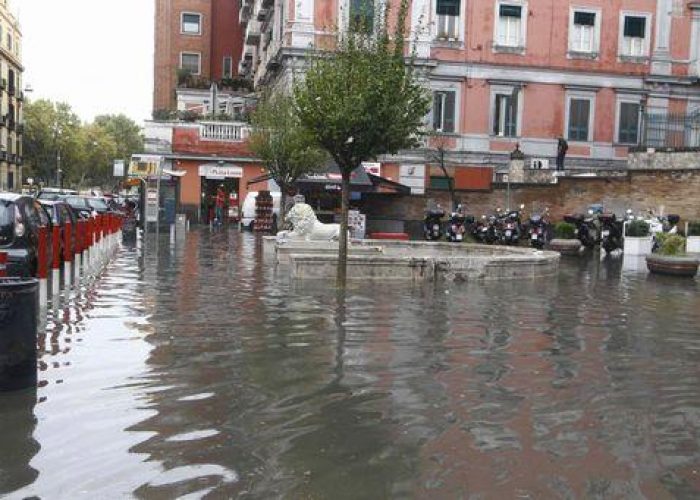 Maltempo/ Arrivano forti temporali e freddo, neve sulle Alpi