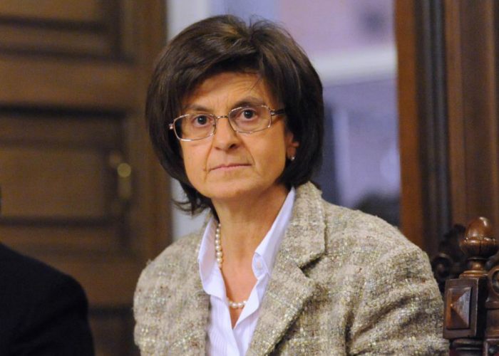 «Meno assessori e via dalla banca»Bosia al sindaco: pronta ad andarmene