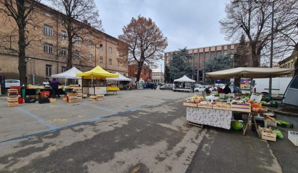 mercato di piazza catena catena1