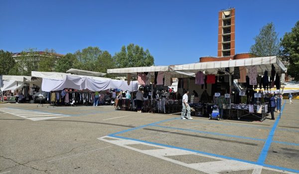 mercato di piazza del Palio