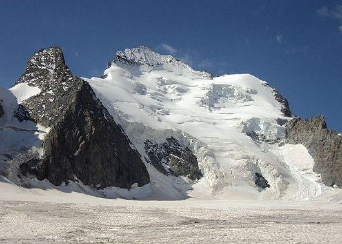Montagna/ Alpinisti dispersi in Francia, ricerche ferme per neve