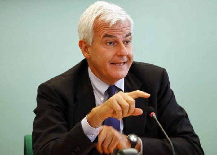 Mps/ Valuta iniziative legali contro chi danneggia banca