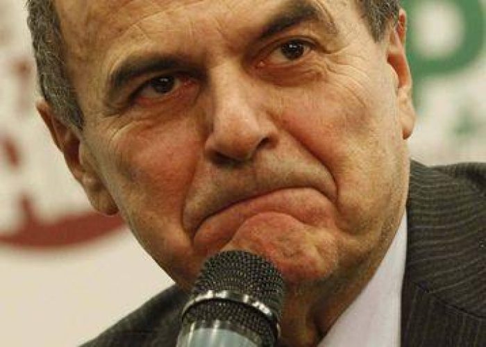 Mps/Bersani: Non risuciranno a farci passare per'amiconi banche'