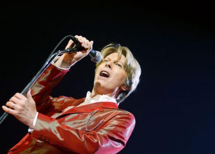 Musica/ David Bowie, un video per "The Stars (are out tonight)"