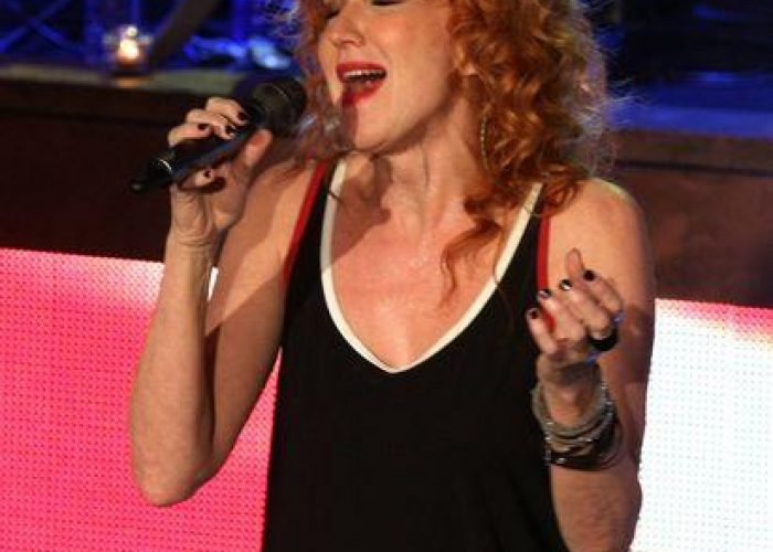 Musica/ Fiorella Mannoia, premiato l'impegno per l'Africa