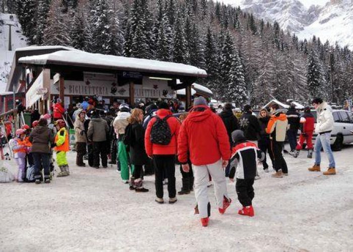 Natale/Unioncamere:10 mln italiani in viaggio,ma vacanza low cost