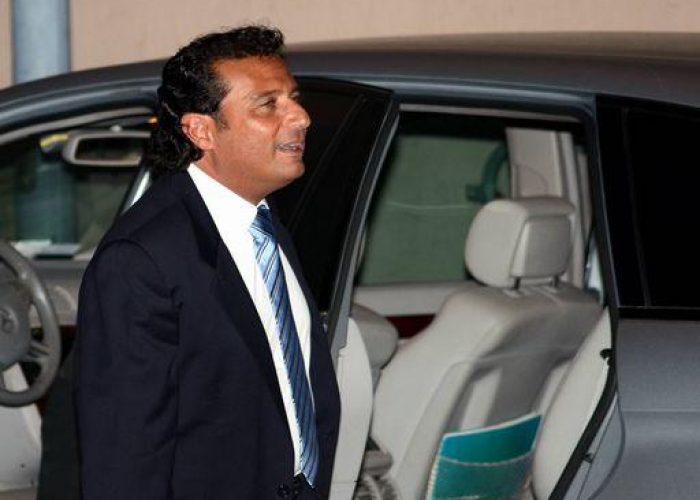 Naufragio Giglio/ Schettino in tribunale a Genova contro Costa